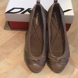 DKNY Ballet Flat - NWT